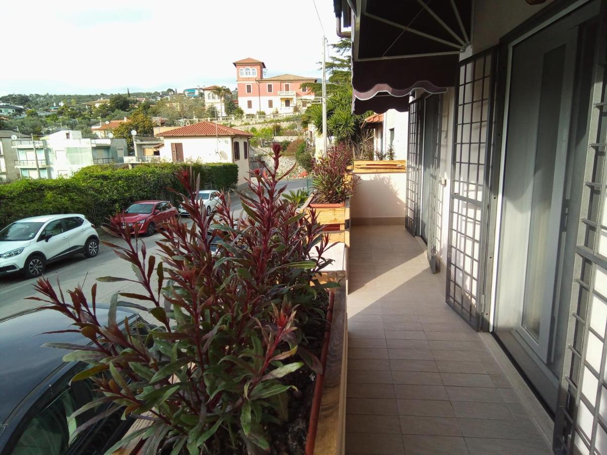 Big Mama Jungle Rooms Terracina Exterior foto